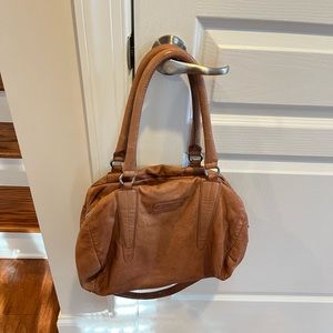 Liebeskind Berlin Oita